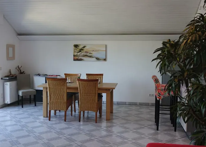 Seeblick Kampf Mit Fahrradgarage *